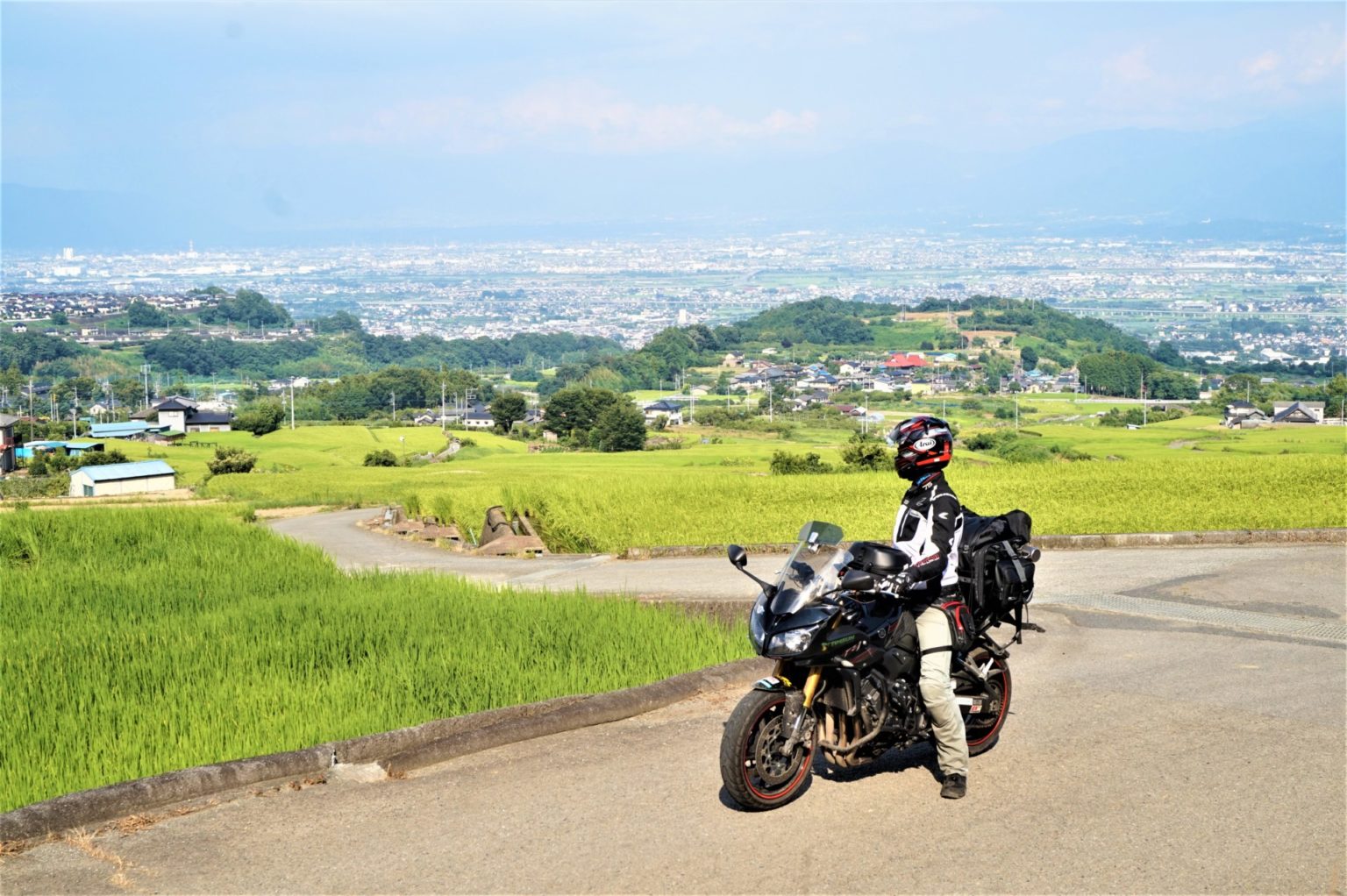 おすすめバイクのツーリング向けカスタム 自由気ままに