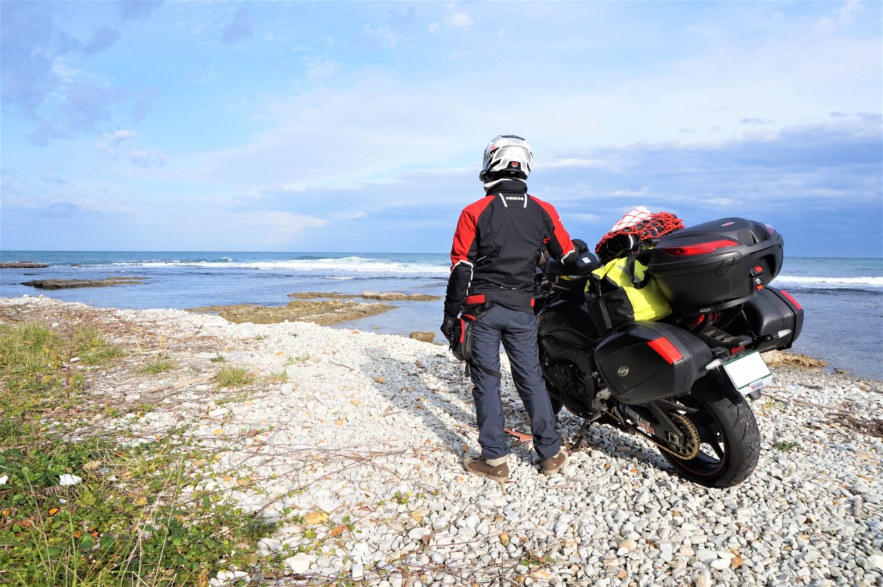 バイクツーリングでのおすすめの服装と基礎知識 自由気ままに